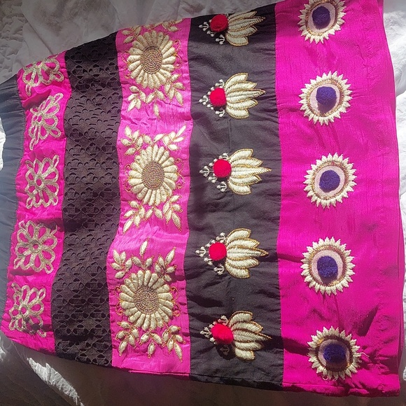 Leifsdottir Anthropologie Catrina set. - Picture 5 of 5